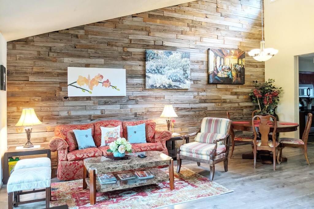 Appartamento Corner Lake Getaway Bella Vista Esterno foto
