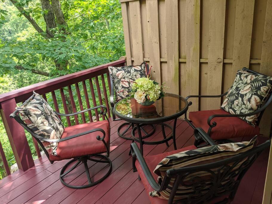 Appartamento Corner Lake Getaway Bella Vista Esterno foto