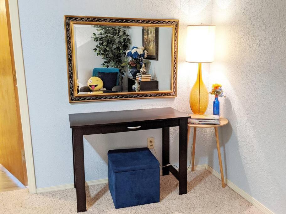 Appartamento Corner Lake Getaway Bella Vista Esterno foto
